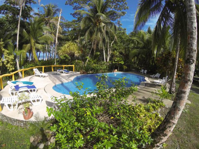 Cahuita Costa Rica hotel Honeymoon Adventurers
